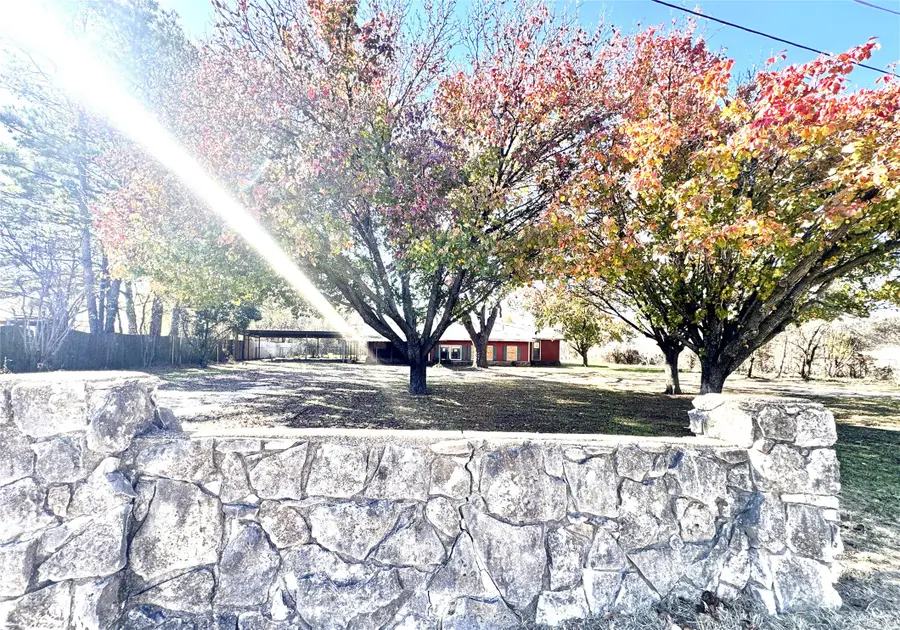 508 Lilac Drive, Granbury, TX 76049 - Image #2