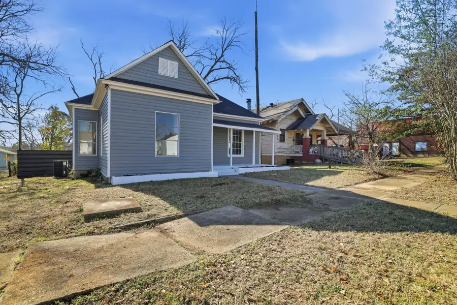 604 E Morton Street, Denison, TX 75021 - Image #2