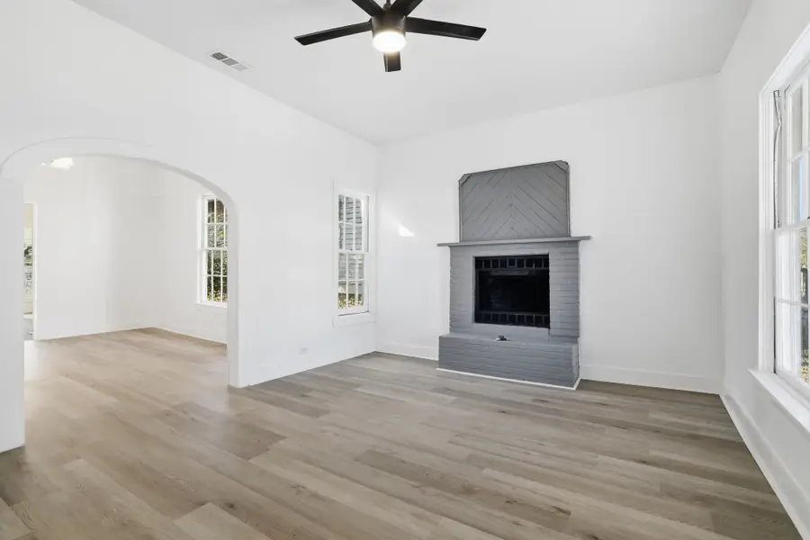 604 E Morton Street, Denison, TX 75021 - Image #3