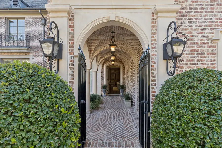 2 Bretton Creek Court, Dallas, TX 75220 - #2