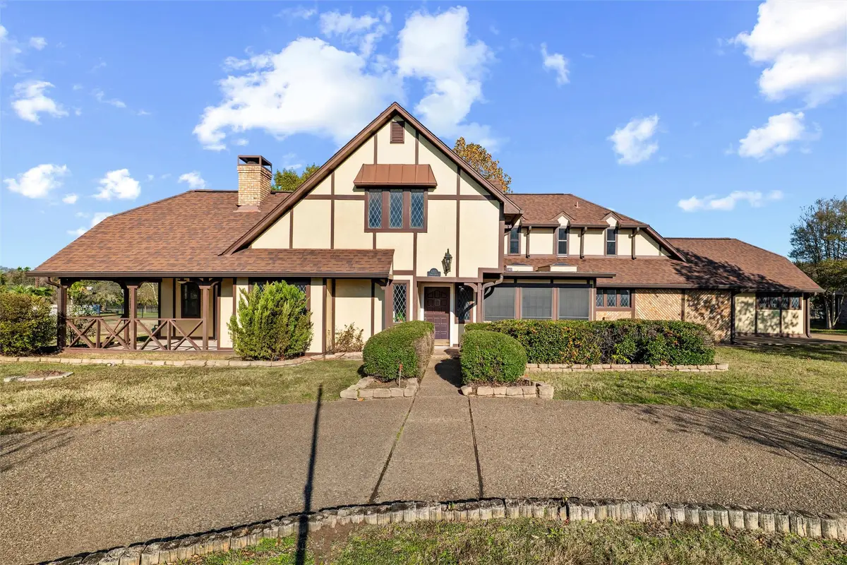 1205 N Creek Circle, Waxahachie, TX 75165 - Image #1