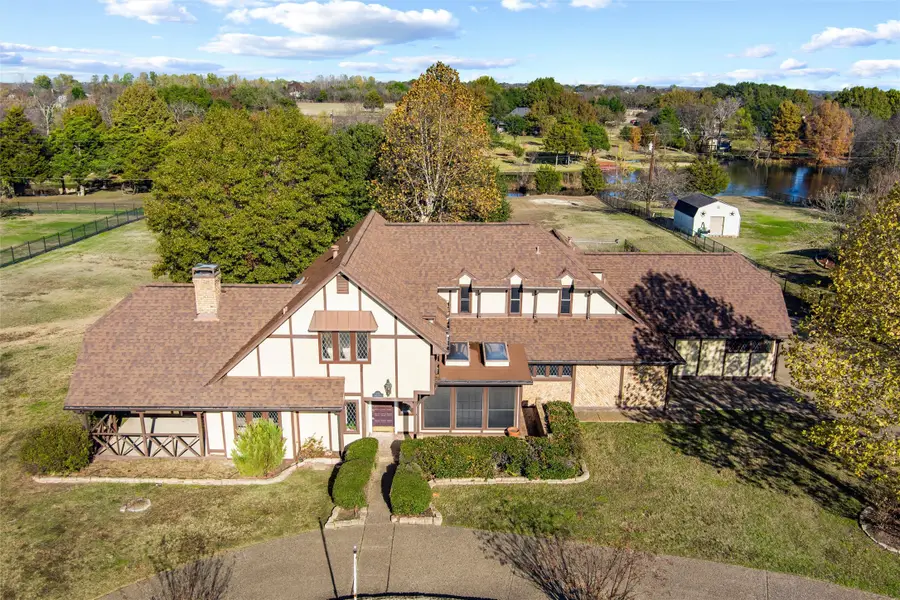 1205 N Creek Circle, Waxahachie, TX 75165 - Image #3