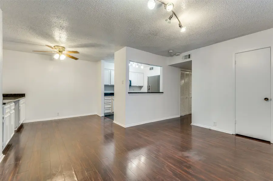 4304 Westminster Drive, Irving, TX 75038 - Image #2