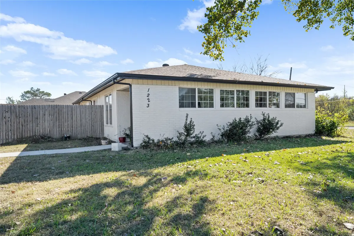 1223 Country Club Road, Cleburne, TX 76033 - Image #1