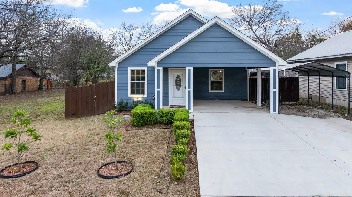 506 Orchard Street, Bowie, TX 76230 - Image #1