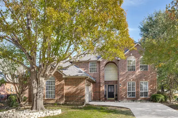 2405 N Hunter Place Lane, Arlington, TX 76006