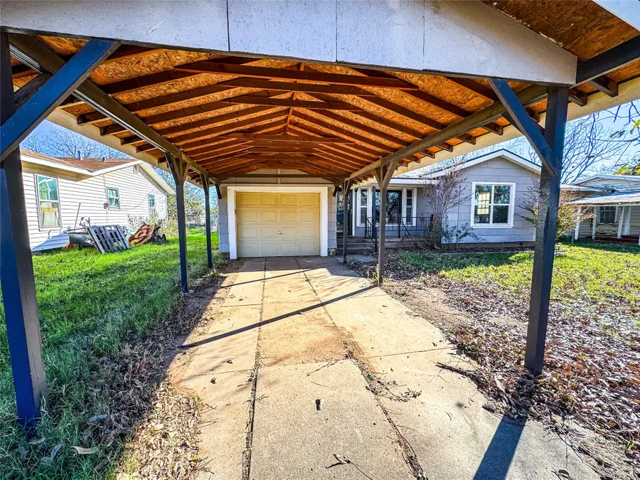 1304 N Avenue L, Haskell, TX 79521 - Image #3