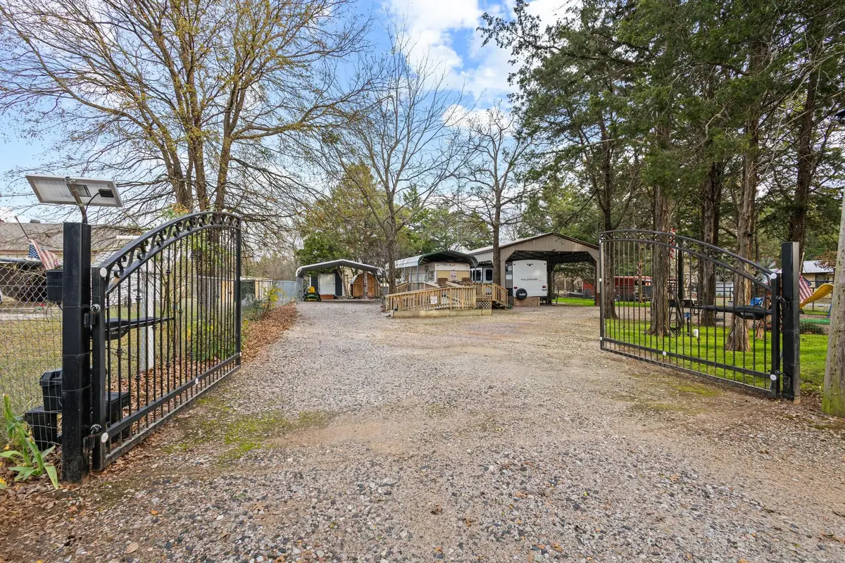 988 County Road, Gordonville, TX 76245 - Image #1