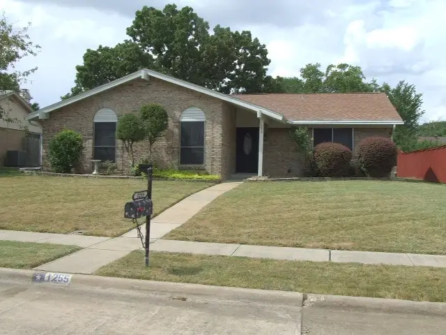 1255 Valencia Lane, Lewisville, TX 75067 - Image #2