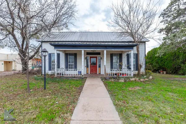 141 W 3rd Street, Baird, TX 79504
