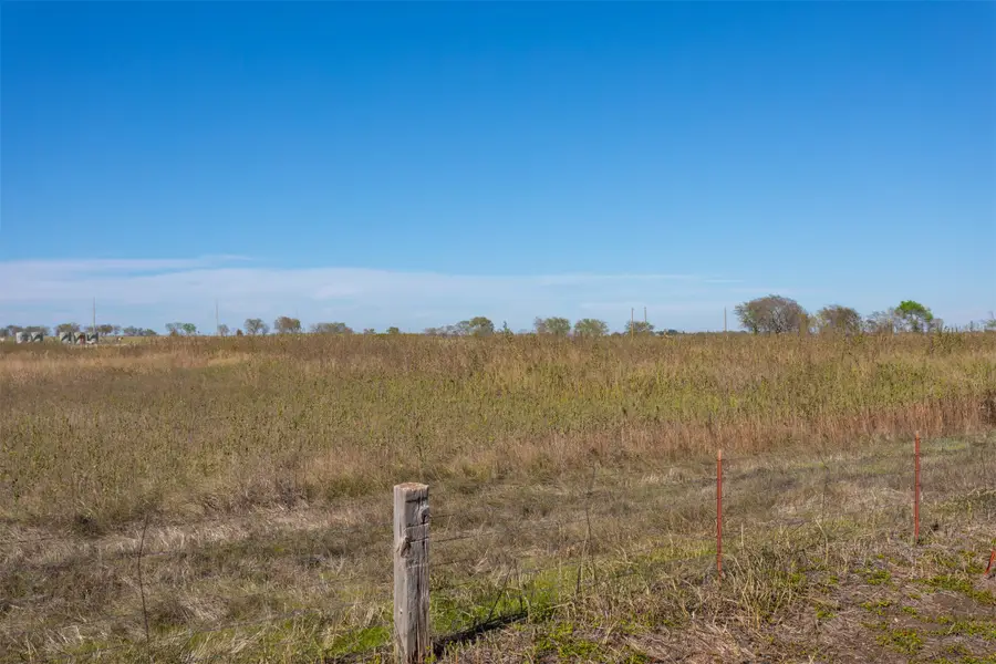 6600 Woodard Avenue, Cleburne, TX 76033 - Image #2