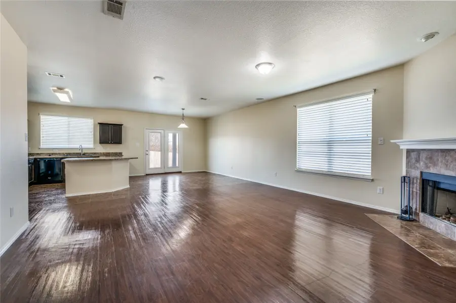 209 Rock Meadow Drive, Crowley, TX 76036 - Image #2