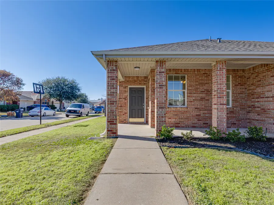 8701 Gaines Drive, Fort Worth, TX 76244 - Image #3