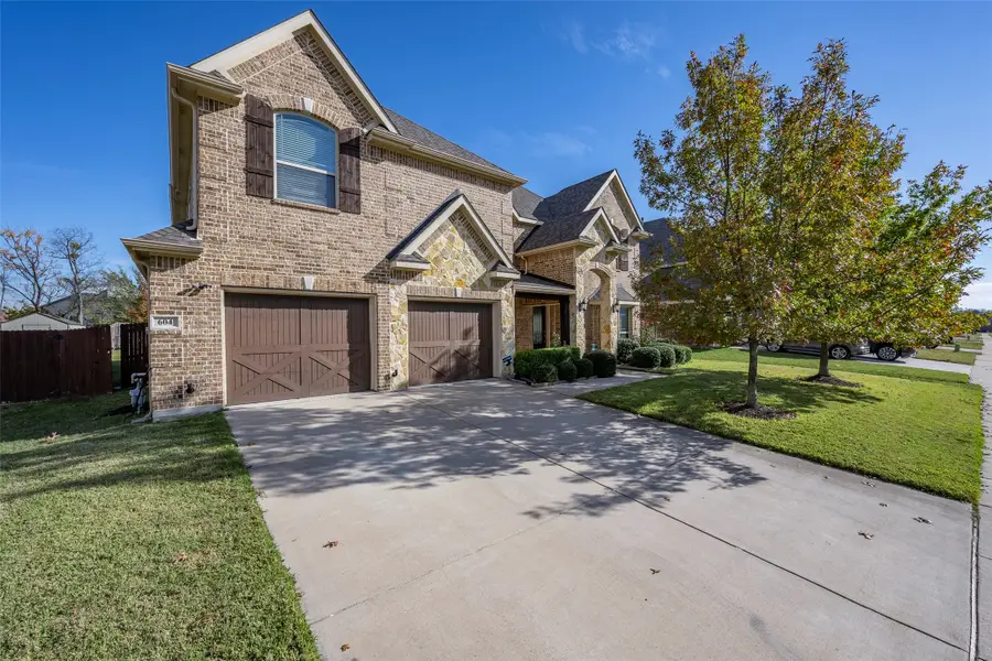 604 Cody Lane, Mansfield, TX 76063 - Image #2