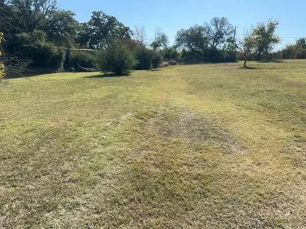 6100 Black Leaf Court, Fort Worth, TX 76135