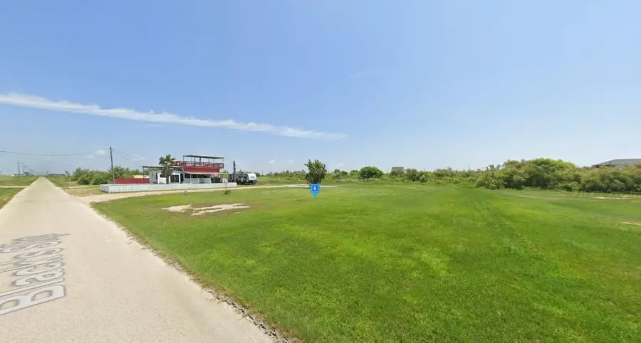 1036 Blacks Slip, Gilchrist, TX 77617 - Image #2