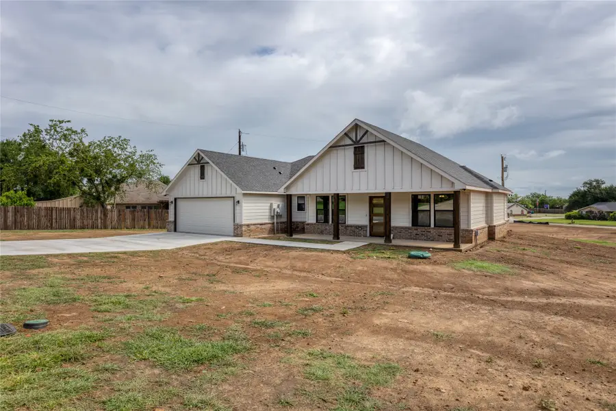 232 Prairie Street, Jacksboro, TX 76458 - Image #3
