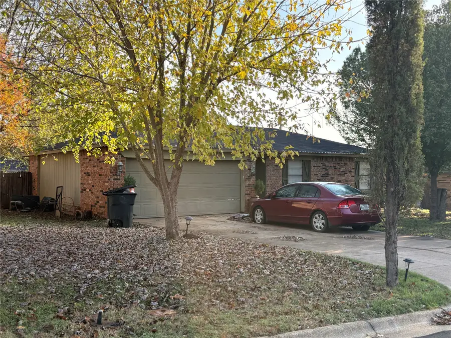 1411 Clearfield Drive, Cleburne, TX 76033 - Image #2