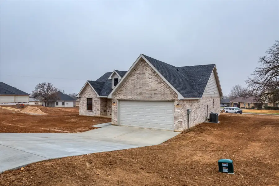 210 Prairie Street, Jacksboro, TX 76458 - Image #3