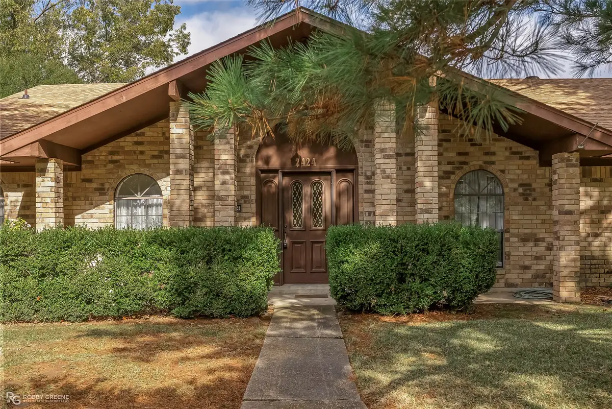 2424 Somersworth Drive, Shreveport, LA 71118 - Image #1