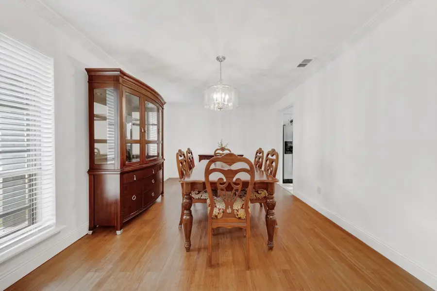 2315 Larchmont Drive, Mesquite, TX 75150 - Image #3