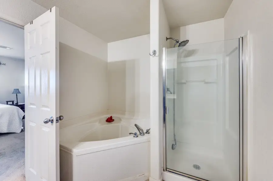 740 Lazy Crest Drive, Fort Worth, TX 76140 - Image #3