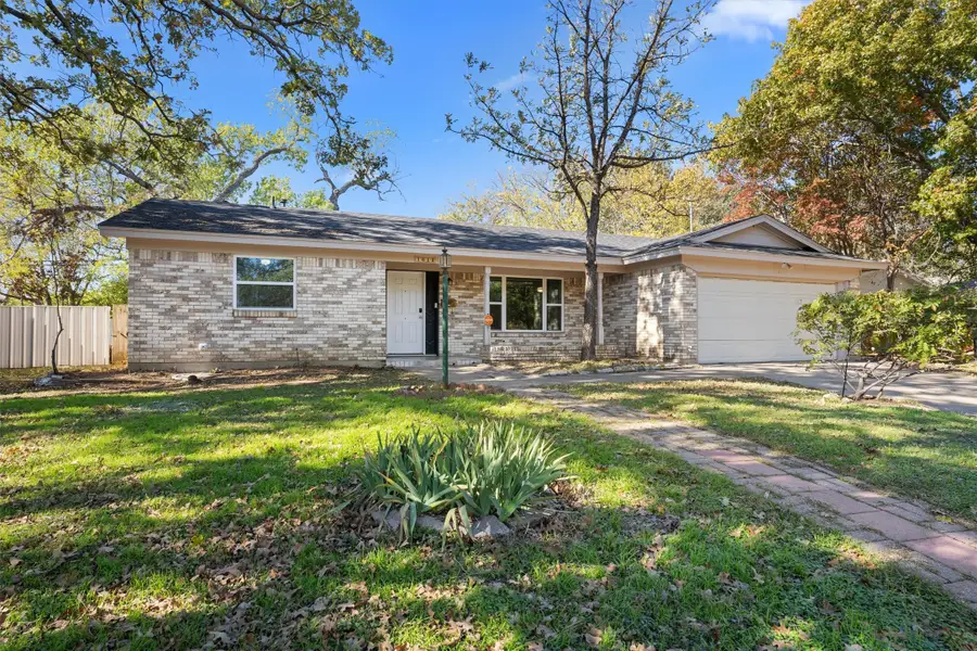 1612 Mims Street, Fort Worth, TX 76112 - Image #2