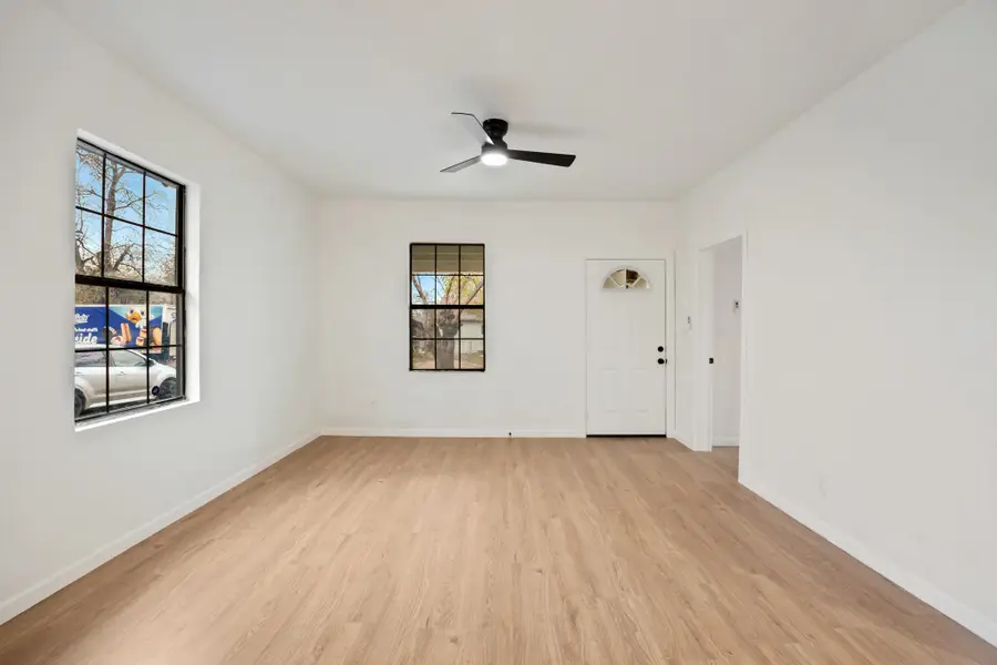 3416 Thannisch Avenue, Fort Worth, TX 76105 - Image #3