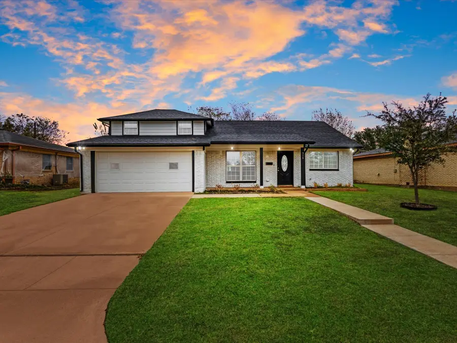 916 Kelley Drive, Everman, TX 76140 - Image #2