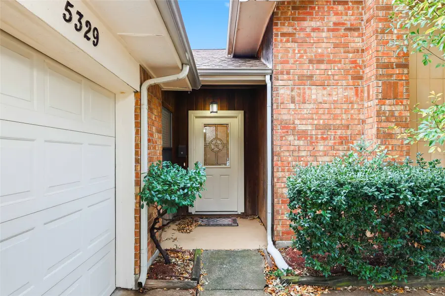 5329 Ponder Place, Flower Mound, TX 75028 - Image #2