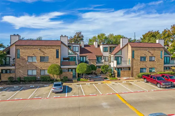 2310 Balsam Drive #B206, Arlington, TX 76006