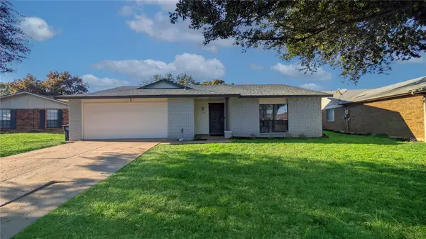 7748 Landmark Ridge Street, Fort Worth, TX 76133
