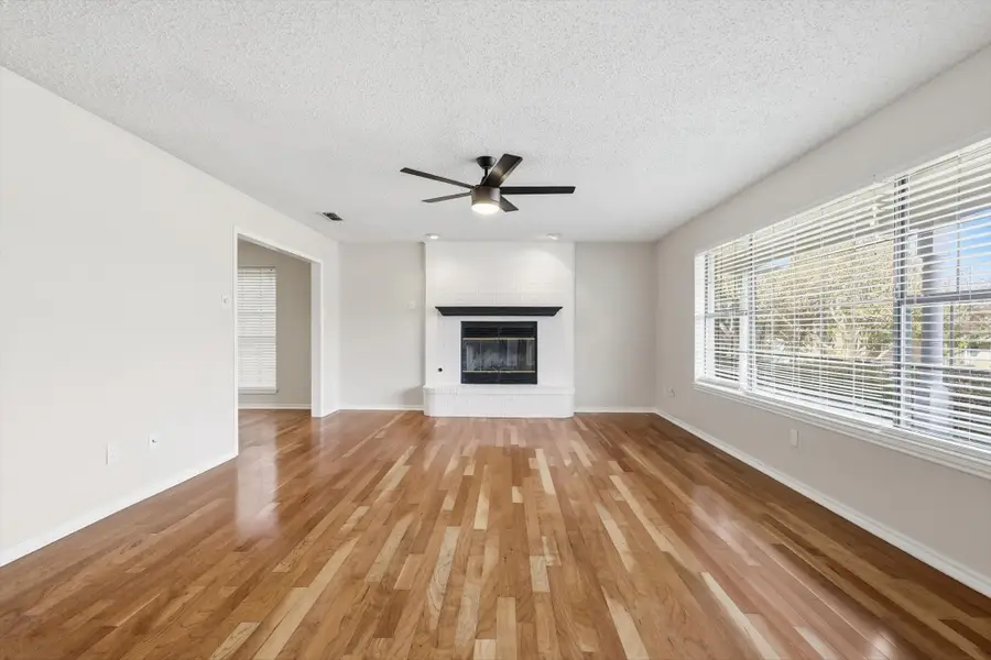 8061 Christie Drive, Frisco, TX 75033 - Image #3