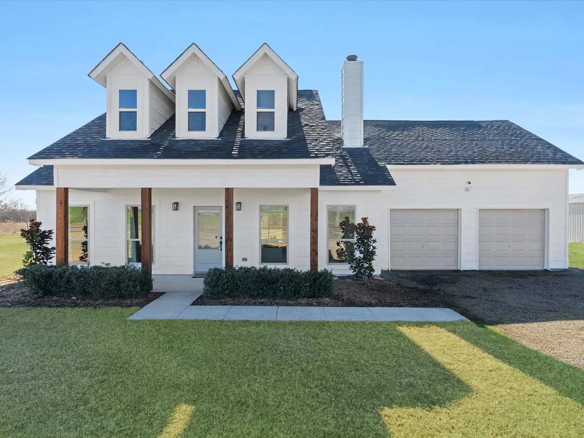 828 Old Tioga Road, Gunter, TX 75058 - Image #1