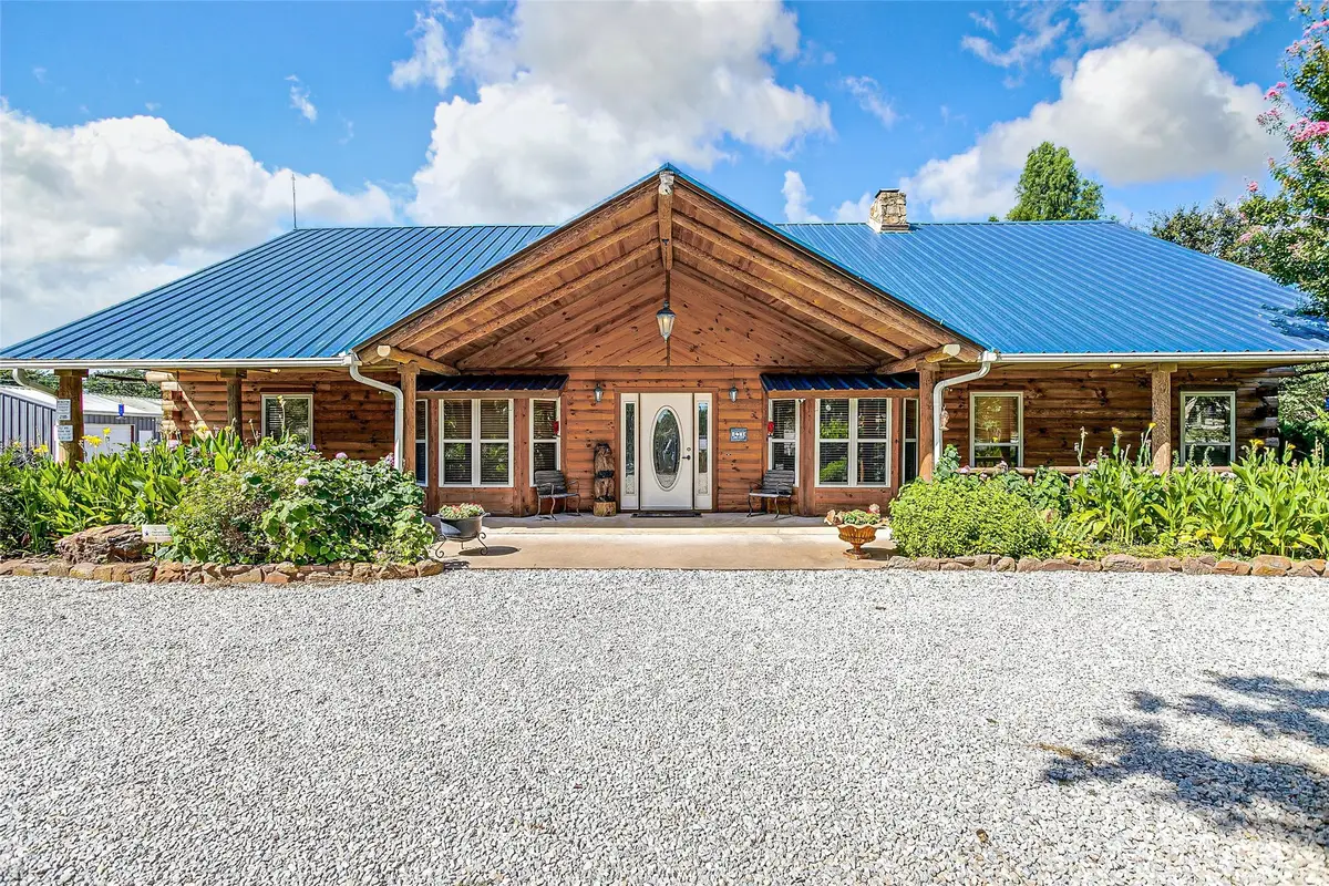 8616 County Road 528, Burleson, TX 76028 - Image #1