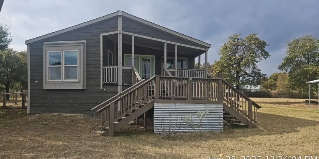 221 Farmhouse Road, Springtown, TX 76082 - Image #1