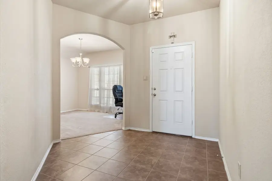 513 Partridge Drive, Aubrey, TX 76227 - Image #3