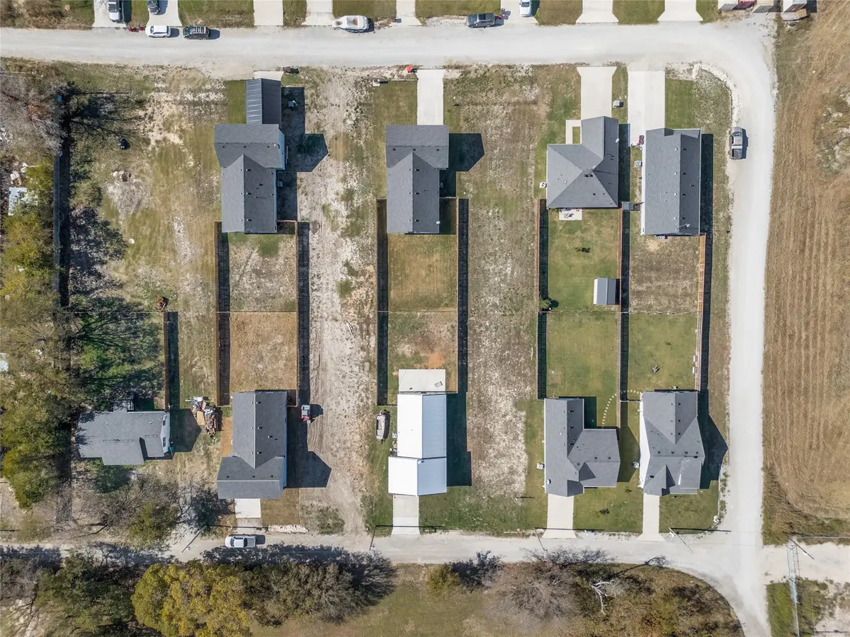 310 N Helton Street, Randolph, TX 75475 - Image #1