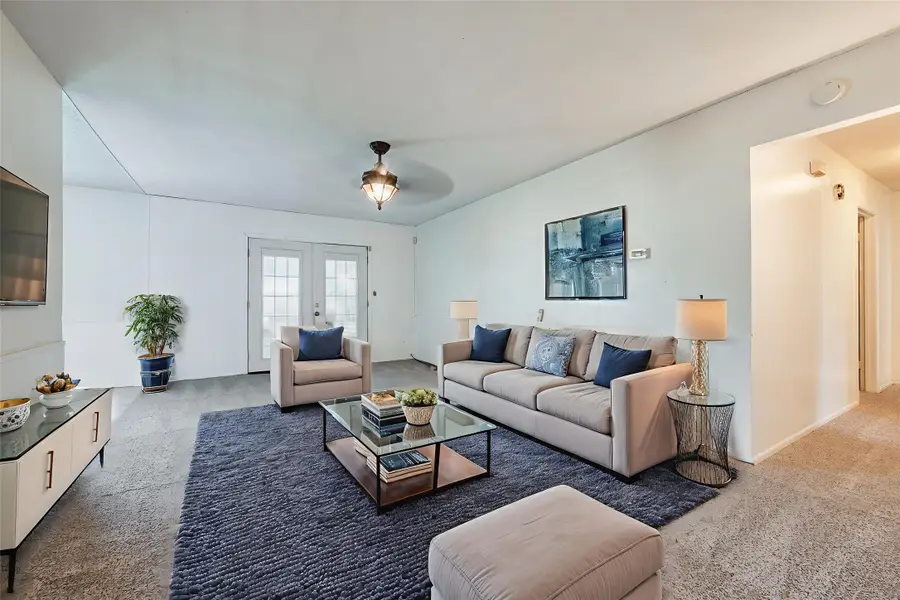 3501 Richardson Court W, Fort Worth, TX 76119 - Image #3