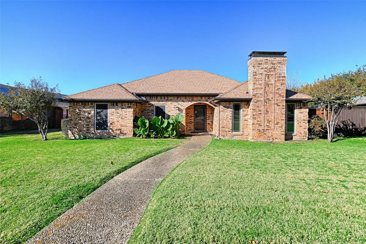 1627 Silverleaf Drive, Carrollton, TX 75007 - Image #1