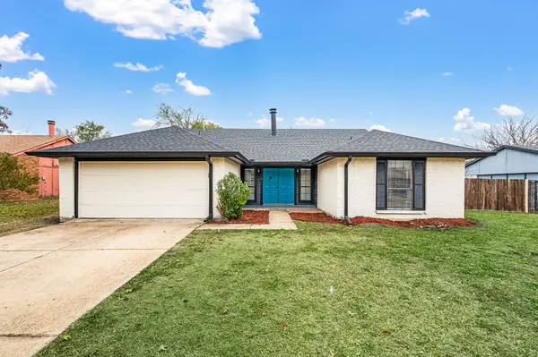 4809 Trailwood Drive, Grand Prairie, TX 75052