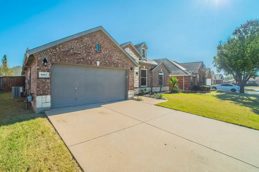 6607 Merlot Lane, Arlington, TX 76002 - Image #3