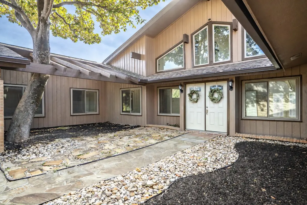 2102 Stonehill Court, Arlington, TX 76012 - #1