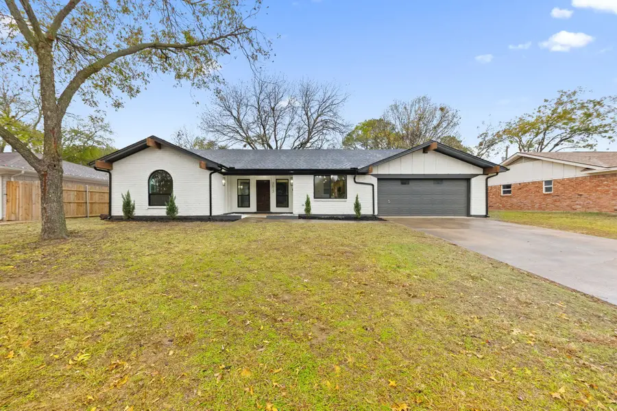 3613 Stephenson Drive, Bedford, TX 76021 - Image #3