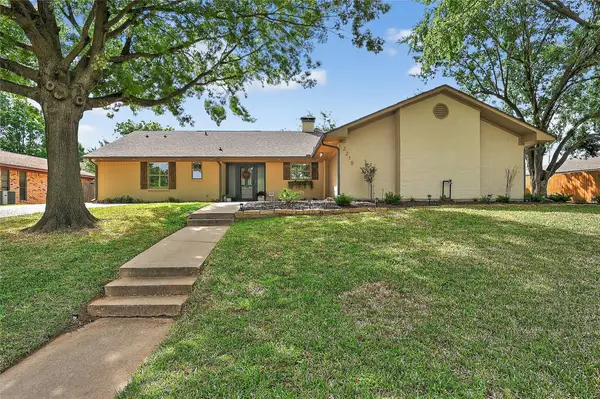 2215 Oak Creek Drive, Sherman, TX 75092