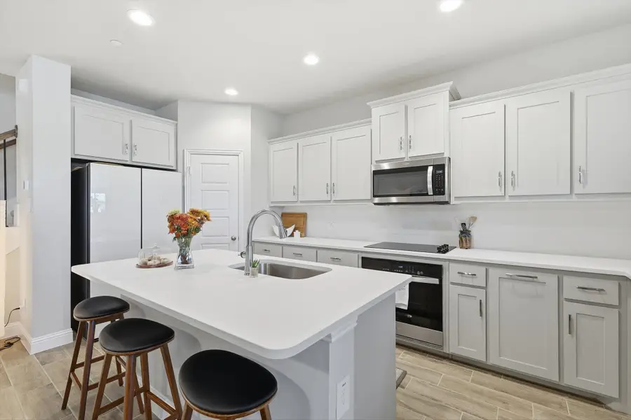 6092 Bursey Road, Watauga, TX 76148 - Image #2