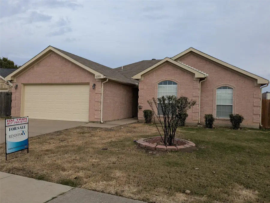 6005 Harwood Crossing Drive, Arlington, TX 76018 - Image #2