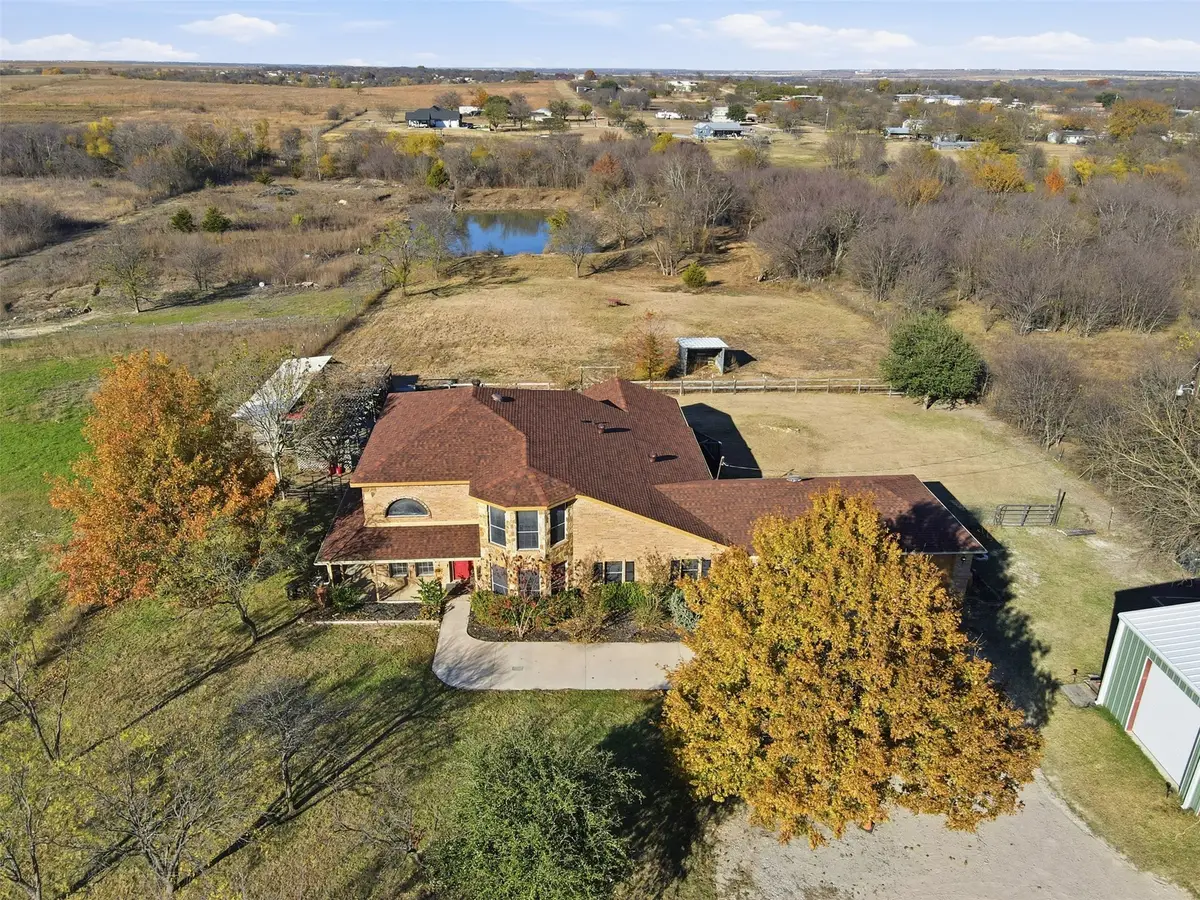 5824 Sky Road, Joshua, TX 76058 - Image #1