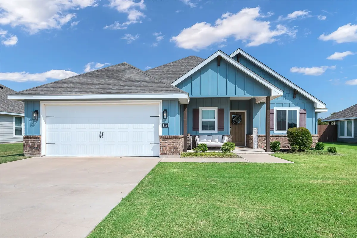 117 Mustang Drive, Lindsay, TX 76240 - Image #1