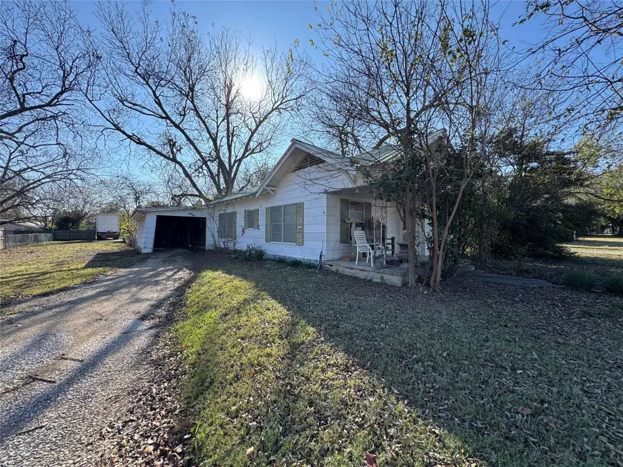 1009 W Erwin Avenue, McKinney, TX 75069 - Image #2